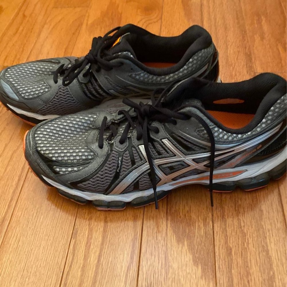 Asics Gel-Nimbus 15 Men Tennis Shoes Size 11.5